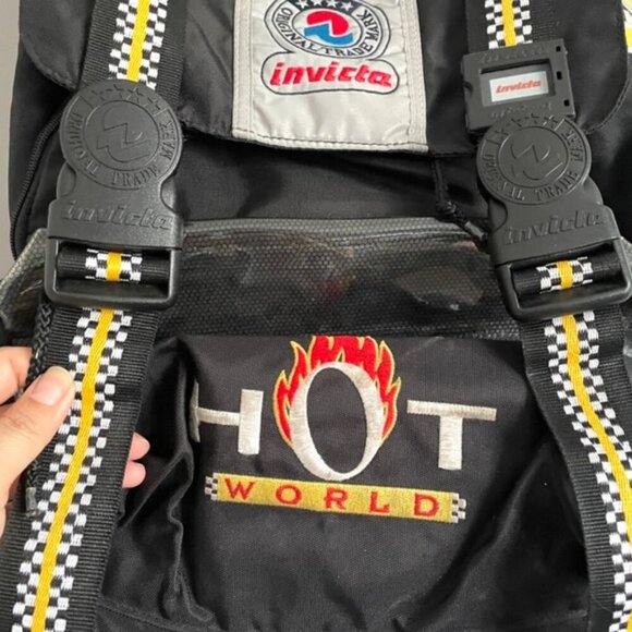 Vintage Invicta Black HOT WORLD Motocross Backpack - Expandable! 🎒 - Picture 2 of 16